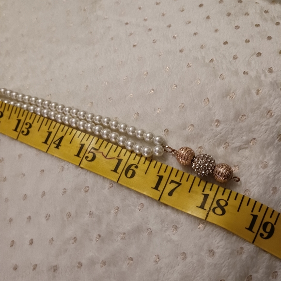 Decorated pearl necklace with crystal bling - Picture 10 of 11